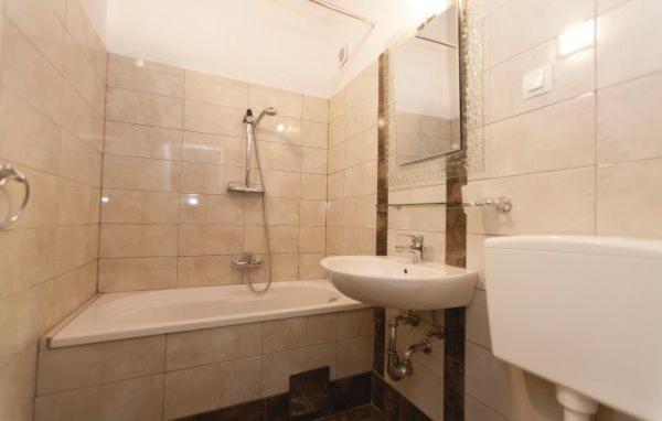 Villa 704 Batlug Dış mekan fotoğraf